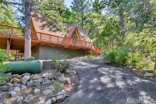 6277 Oak Avenue, Angelus Oaks, CA 92305