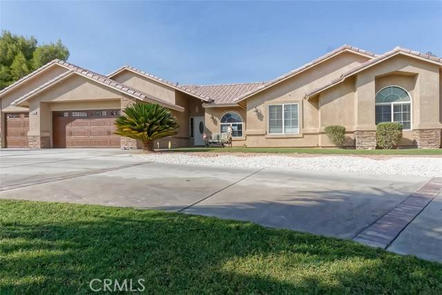 26708 Lakeview Drive, Helendale, CA 92342