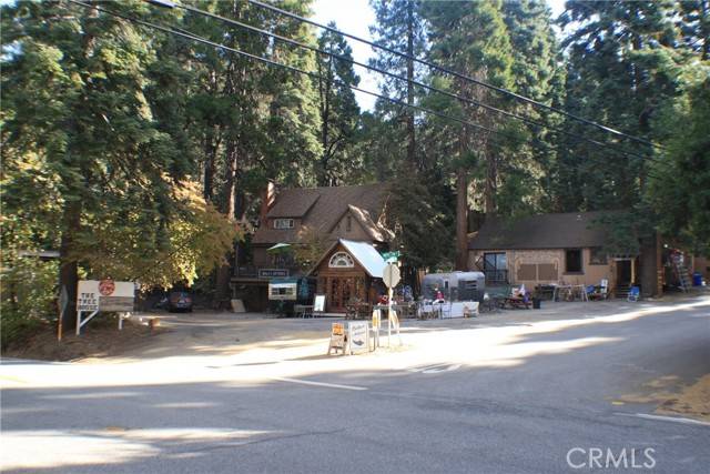 935 Kuffel Canyon Road, Lake Arrowhead, CA 92385