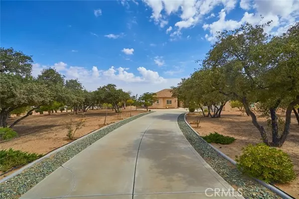 10004 Ranchero Road, Oak Hills, CA 92344