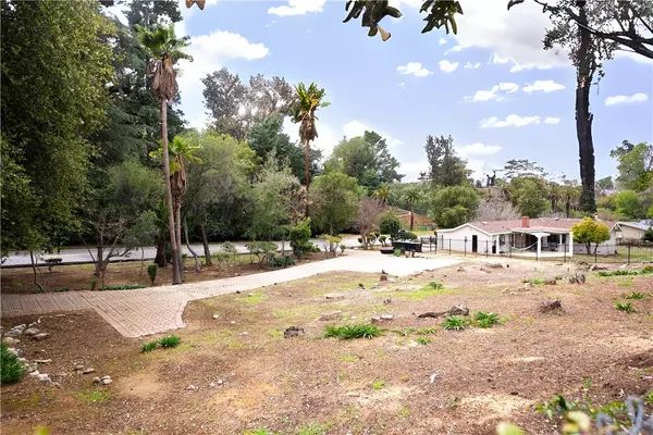 Redlands, CA 92373,0 Garden Street