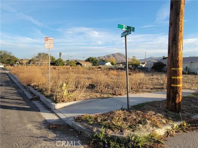 0 5th, Colton, CA 92324