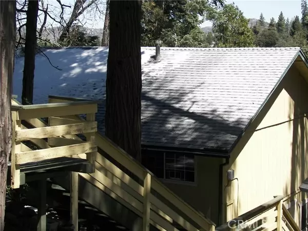 24702 Nestal Court, Crestline, CA 92325