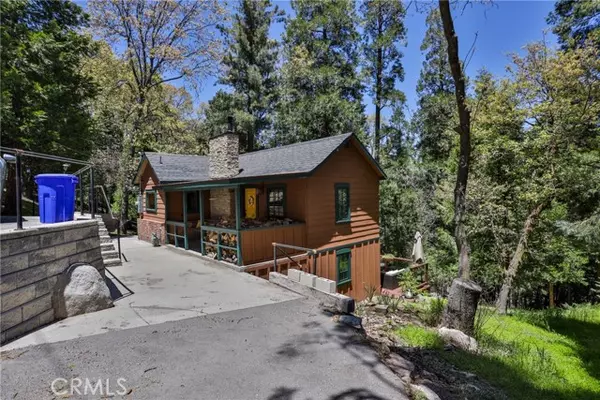 25214 Scenic View Drive, Crestline, CA 92325