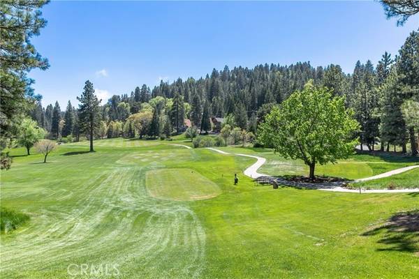 157 Brentwood Drive, Lake Arrowhead, CA 92352