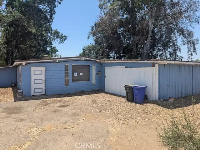 Fontana, CA 92335,15761 San Bernardino Avenue