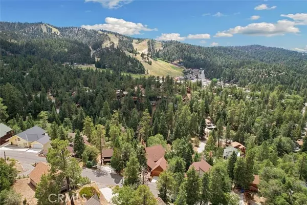 Big Bear Lake, CA 92315,43427 Ridgecrest Drive