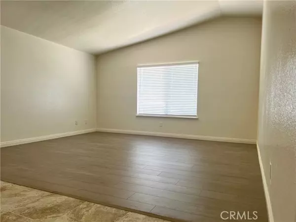 Palmdale, CA 93550,3025 E Avenue #1