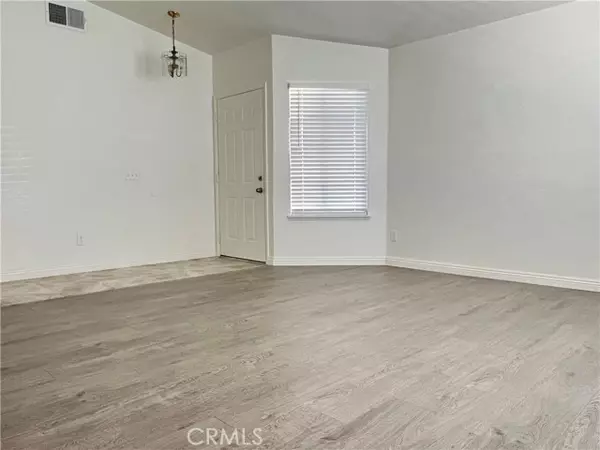 Palmdale, CA 93550,3025 E Avenue #1