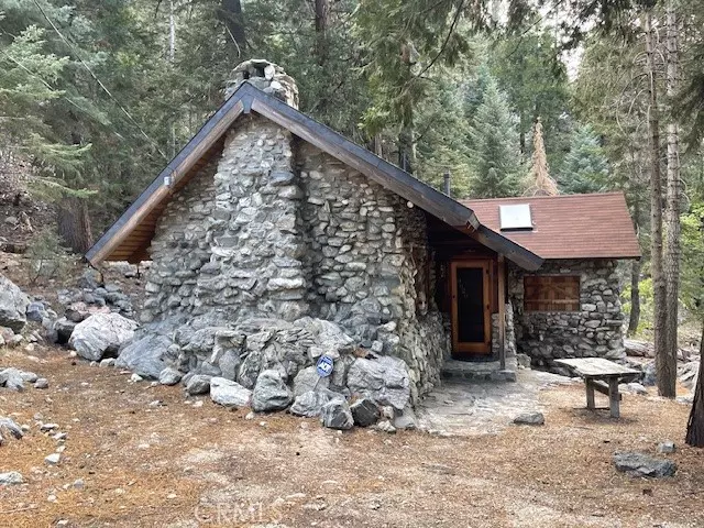 Forest Falls, CA 92339,9620 Falls Road