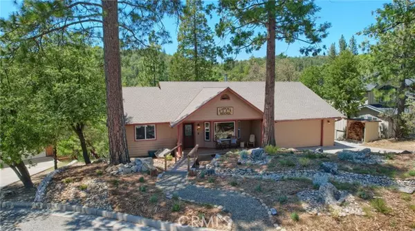 39758 S Cedar Vista Circle, Bass Lake, CA 93604