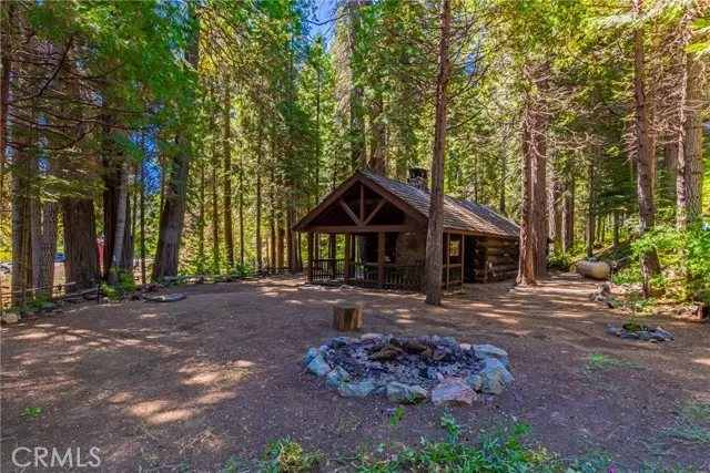 1190 Silver Tip Lane, Fish Camp, CA 93623