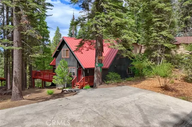 7413 Yosemite Park Way, Yosemite National Park, CA 95389