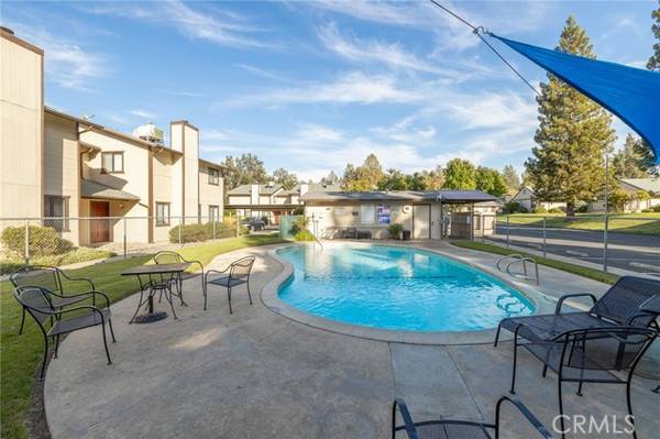 49400 River Park Road #17, Oakhurst, CA 93644