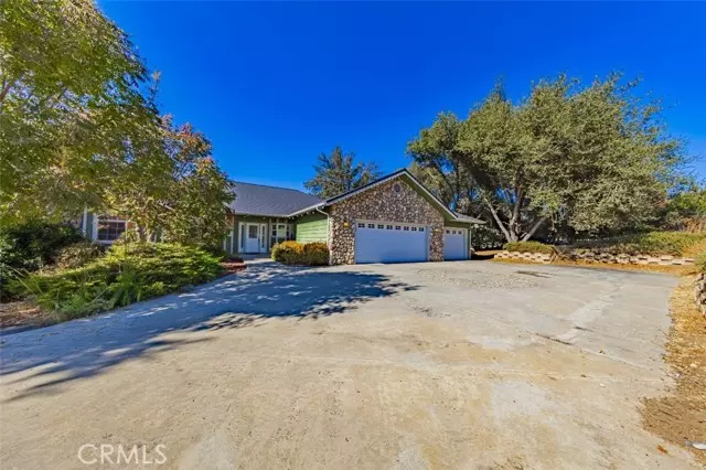 41282 Singing Hills Circle, Ahwahnee, CA 93601