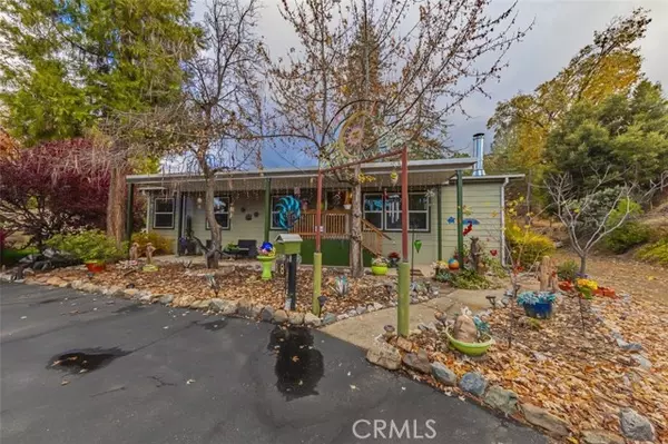 41941 Road 222 #18, Oakhurst, CA 93644