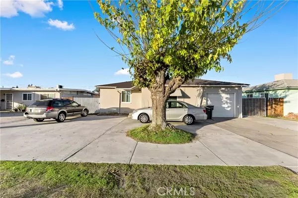 435 Shaw Avenue, Clovis, CA 93612