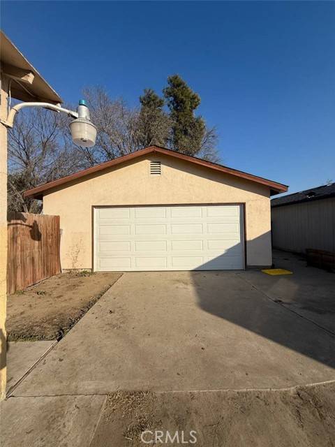 1909 Estes Avenue,  Corcoran,  CA 93212