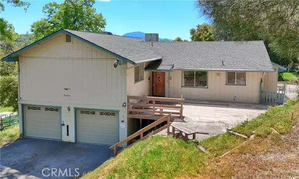 42275 Buckeye Road, Oakhurst, CA 93644