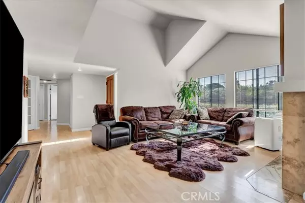 Paso Robles, CA 93446,915 Moran Court