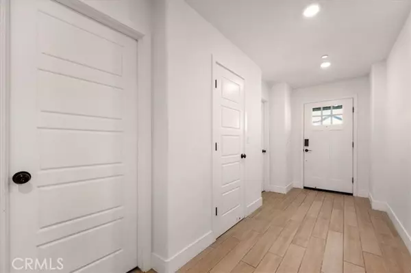 Visalia, CA 93292,2520 S Spruce Street