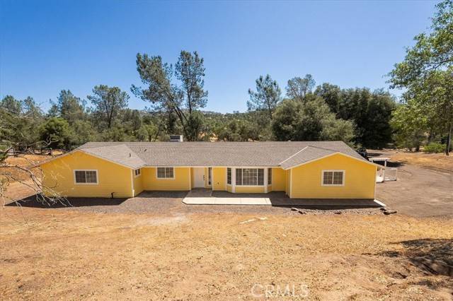 42707 Deep Forest Drive, Coarsegold, CA 93614
