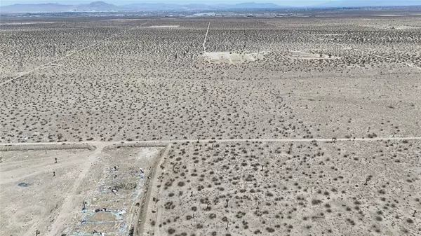 Phelan, CA 92371,0 Holly Road