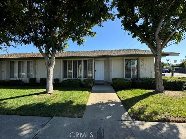 198 W Barstow, Fresno, CA 93704