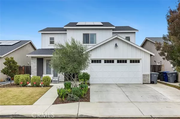 4085 Alamos, Clovis, CA 93619