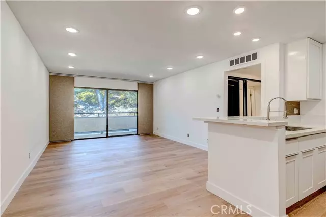 4260 Via Arbolada #208, Los Angeles, CA 90042