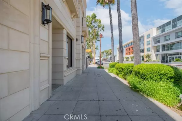 1014 E Colorado Street, Glendale, CA 91205