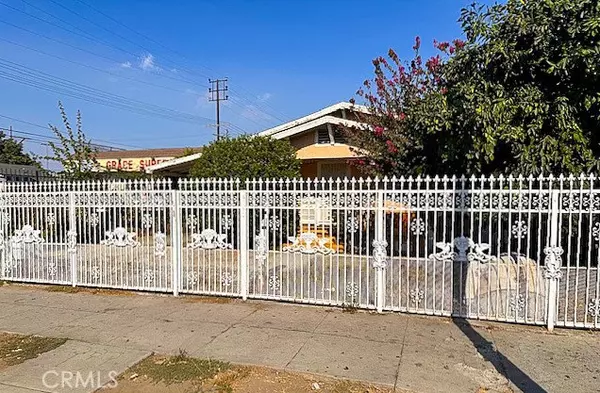 Los Angeles, CA 90011,5506 Compton Avenue