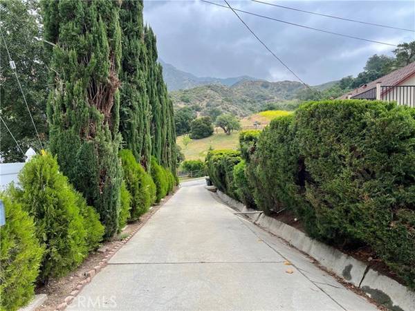 11419 Caern Avenue, Tujunga (los Angeles), CA 91042