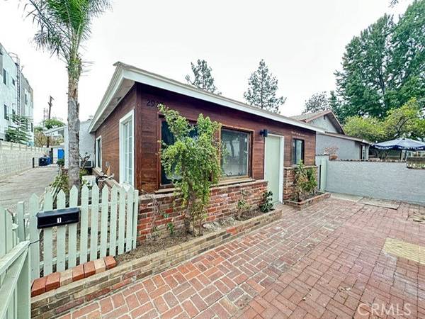 2922 Glenhurst Avenue, Los Angeles, CA 90039