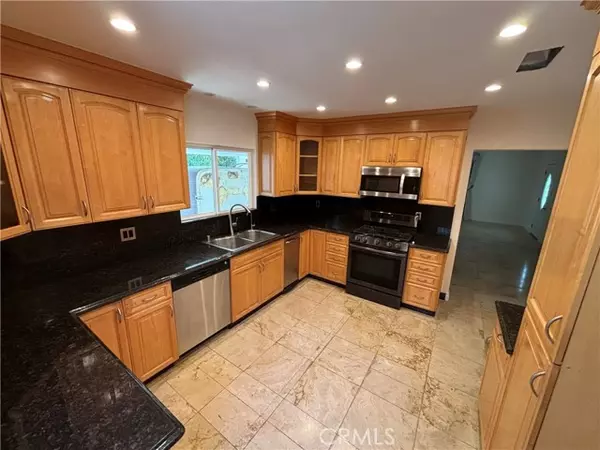 10454 Fernglen Avenue, Tujunga (los Angeles), CA 91042