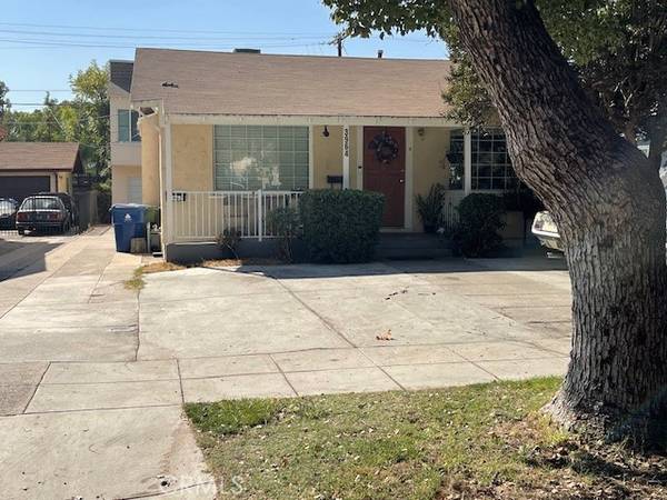 3962 Boyce Avenue, Los Angeles, CA 90039