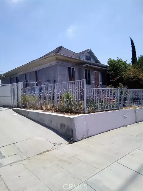 Los Angeles, CA 90029,1118 N Virgil Avenue