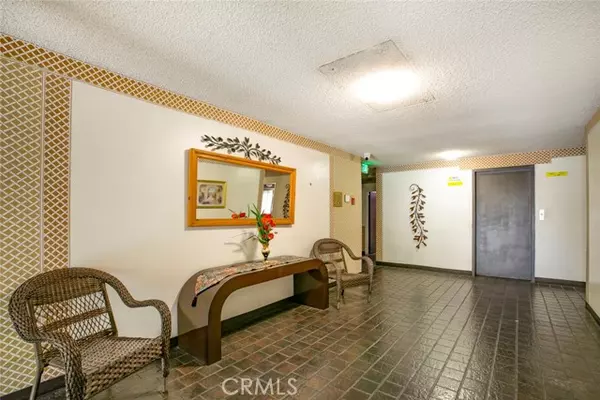 Glendale, CA 91203,365 Burchett Street #217