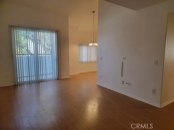 Burbank, CA 91502,300 E Providencia Avenue #214