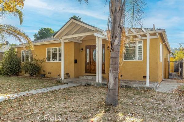 17844 Hartland Street, Reseda (los Angeles), CA 91335