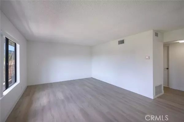 Glendale, CA 91205,1364 E Garfield Avenue #3