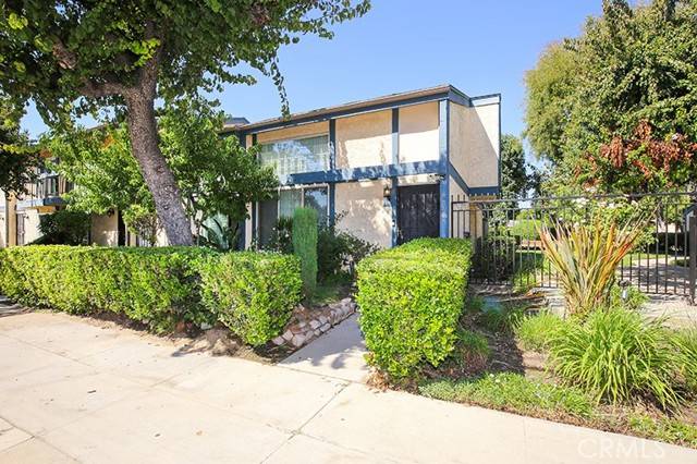 16743 Vanowen Street, Van Nuys (los Angeles), CA 91406