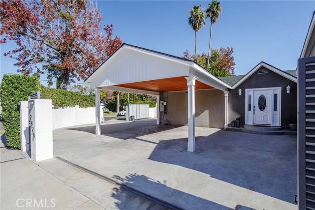 12428 Debby Street, North Hollywood (los Angeles), CA 91606