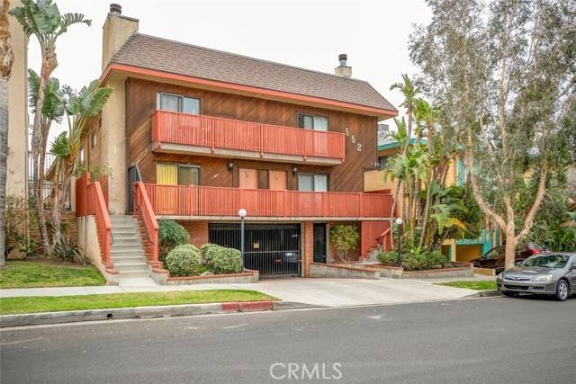 552 E Palm Avenue #H, Burbank, CA 91501