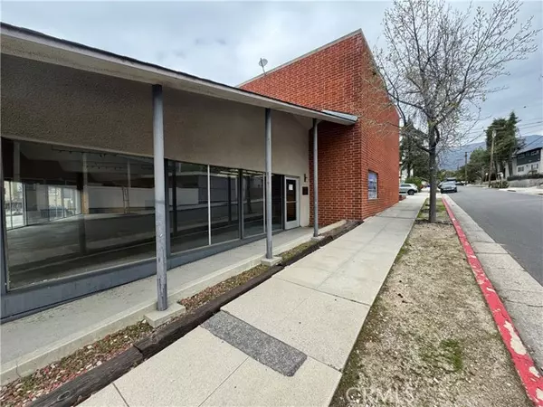 Montrose, CA 91020,2501 Honolulu Avenue