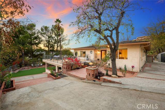 1640 Parkridge Drive, Glendale, CA 91202