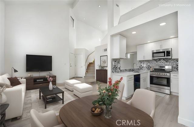 11150 Glenoaks Boulevard #106, Pacoima (los Angeles), CA 91331
