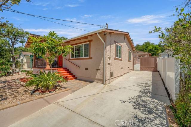 La Crescenta, CA 91214,3427 Montrose Avenue