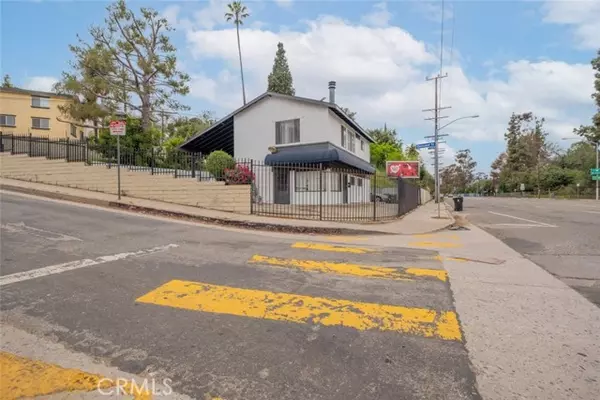 Los Angeles, CA 90039,2254 Riverside Drive