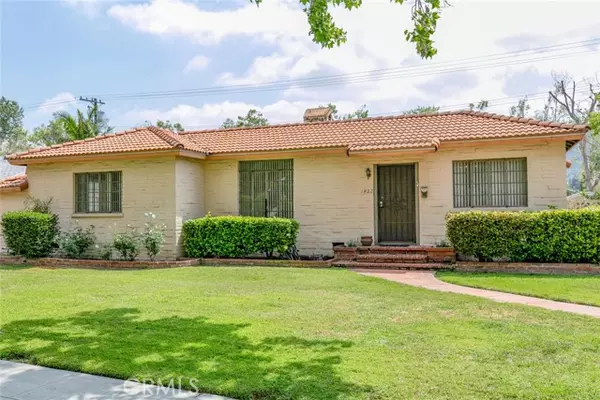 1422 W Riverside Drive, Burbank, CA 91506